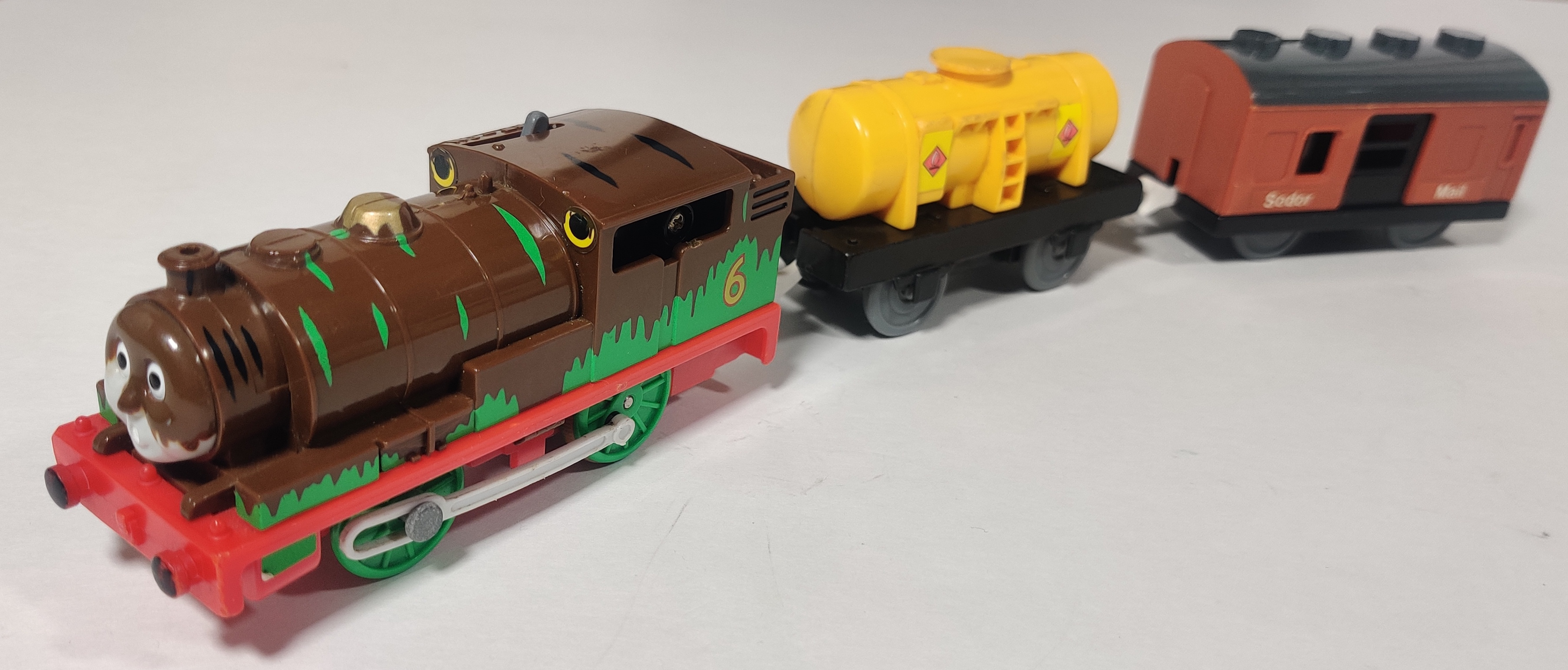 Chocolate Percy　ネイビー38 Tomy Motor Road & Rail Percy and the Chocolate Crunch